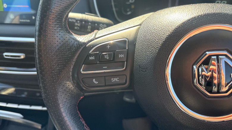 MG Hs 1.5 T-GDI Excite 5dr DCT Petrol Hatchback